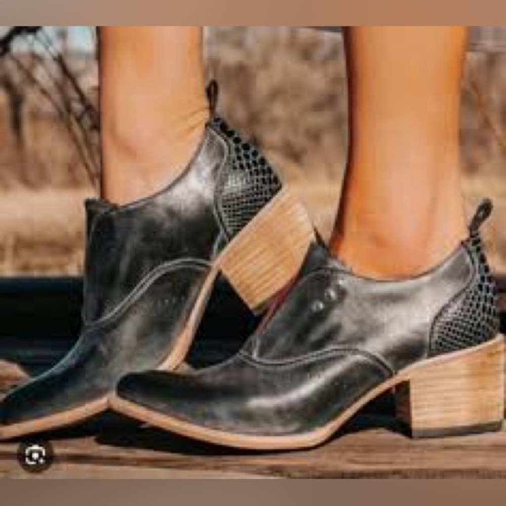 Freebird by Steven Sz 8 Sadie Black Leather Booties Wood Block Heel Snake Accent